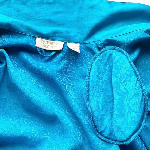 Victoria’s Secret Yellow Lable Green Robe - Picture 7 of 14